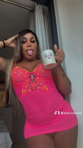 Ariely bastos
