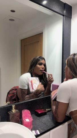 Ariely bastos