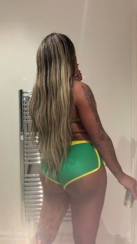 Ariely bastos