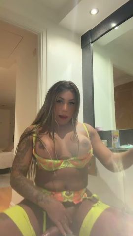 Ariely bastos