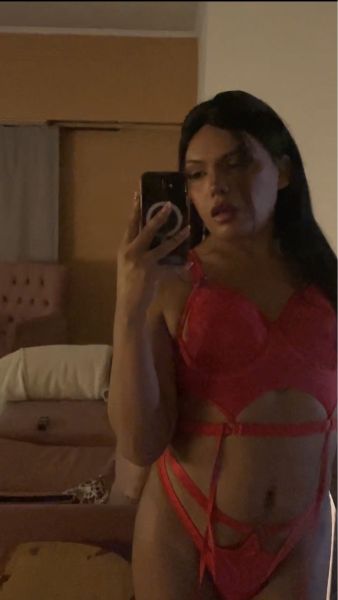 Dulce, natural y con ganas de que la pasemos super bien.  Visítame y vivamos un momento unico!  Exclusiva para caballeros. 💕

Ig: Solcruz.2306

Vení a verme y pasemosla hermoso!  💕 🔥

📍 Quilmes Oeste 🌙 ✨ 