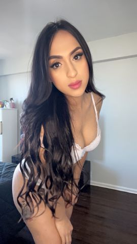 Alix Briana