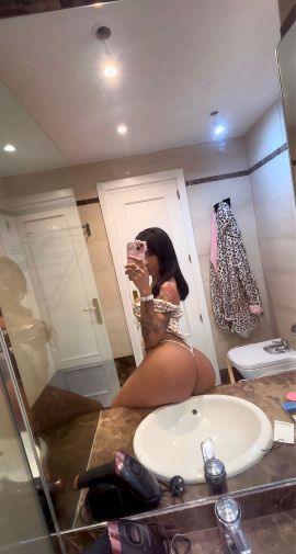 Paola Love
