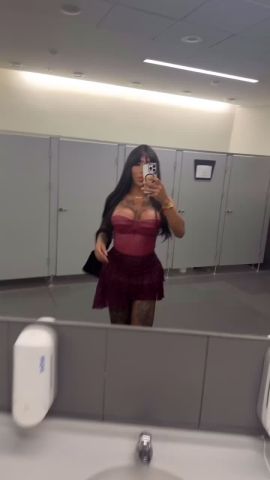 Jheny hot 