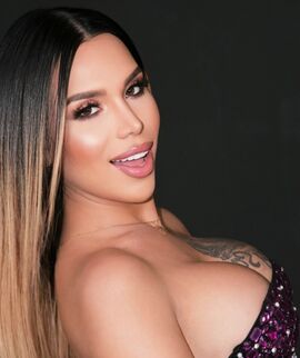 Karla Rouge