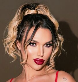 Karla Rouge