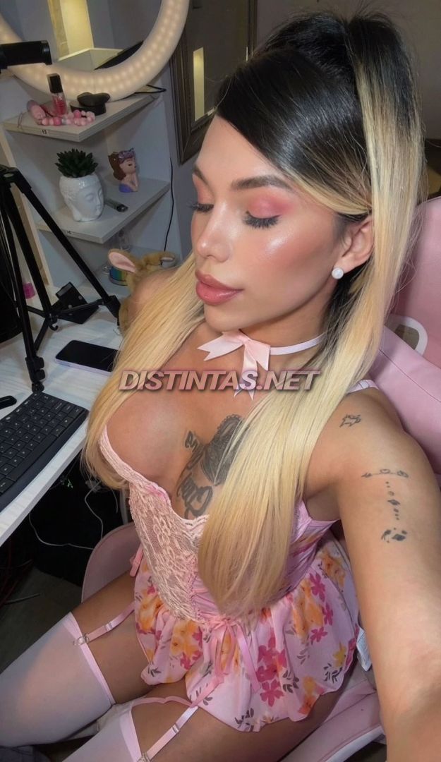 Karla Rouge