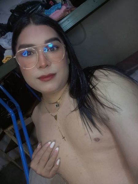 Kelly una chica trans rica gordita glotona amante al buen sexo mutuo rico y apasionado ven y te espero bb 