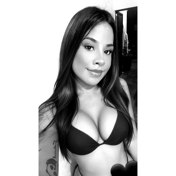 Mía Alexandra