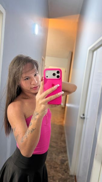 Chica Trans Muy Femenina Dispuesta A Complacerte En Todo Lo Que Quieras Ven Y Dame Tu Lechita. 😈🍑🍆🔥🤤💦 SOY LA PUTA MORBOSA QUE ANDÁS BUSCANDO AQUÍ ESTOY PARA HACERTE TUS FANTASÍA REALES😈💪🍑
•MI SERVICIO.🔥🍭

