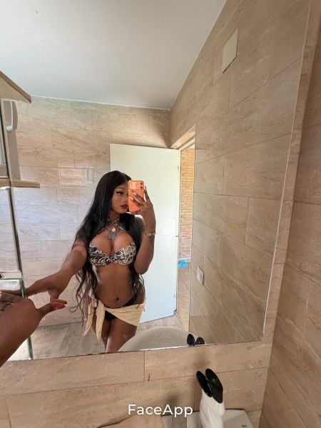 Vergona chica alta morena tetona 😍🥰 espero por ti para pasarlo rico 