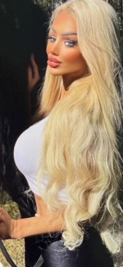 Qamar Barbie