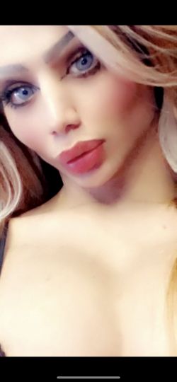 Qamar Barbie