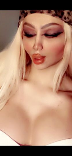 Qamar Barbie