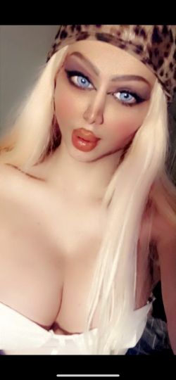 Qamar Barbie