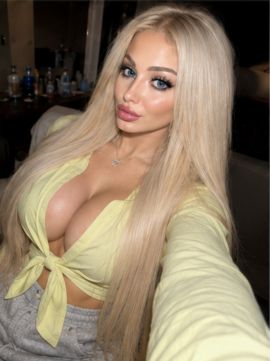 Qamar Barbie