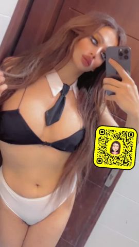 Qamar Barbie