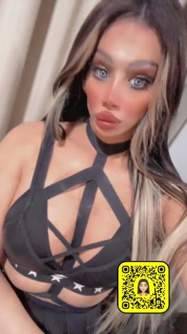 Qamar Barbie