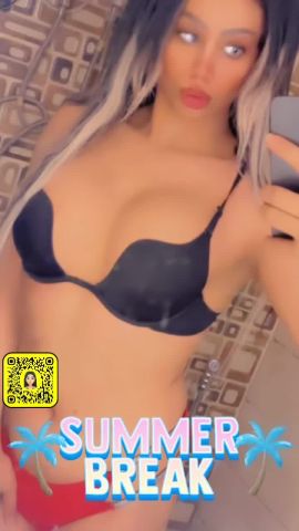Qamar Barbie
