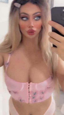 Qamar Barbie