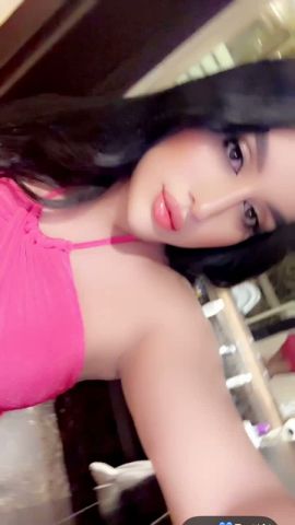  Naya Shams