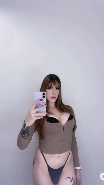 Buscas una diosa sensual de piel suave, Blanquita y con tatuajes de infarto? Ven a saciar tus placeres conmigo. Doy citas en mi domicilio ubicado en Rohrmoser en una zona segura, tengo parqueo de portón eléctrico para mayor discreción.
👉 Bailes privados en mi tubo de pole dance✅
👉 Videollamadas ✅
👉 Contenido ✅
👉 Citas en mi apartamento, tu domicilio y hotel ✅