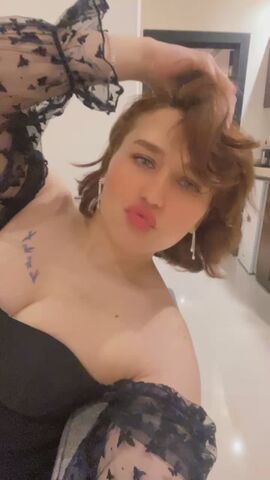 Queen ava