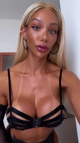 Stella Lira