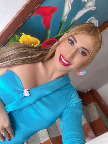 Hola cariño soy Sarita, una mujer trans delgada y exquisita, conmigo tendrás un verdadero orgasmo y una linda experiencia puedo ser tan tierna como tan diabla, te doy excelente atención.

Tengo 25 años, mido 1,78 m. Mis senos son talla 36b, tengo cuerpo delgado cola redonda, senos operados, voz femenina, cabello castaño natural con piel suave y deliciosa, tengo 17 cm. De regalo para tu soy muy aseada, sin duda tu mejor opción. espero me contactes para pasarla muy bien y hacerte olvidar y relajar