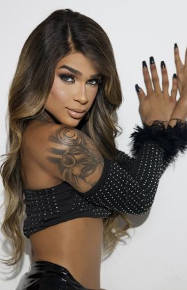 Elizaa XXL