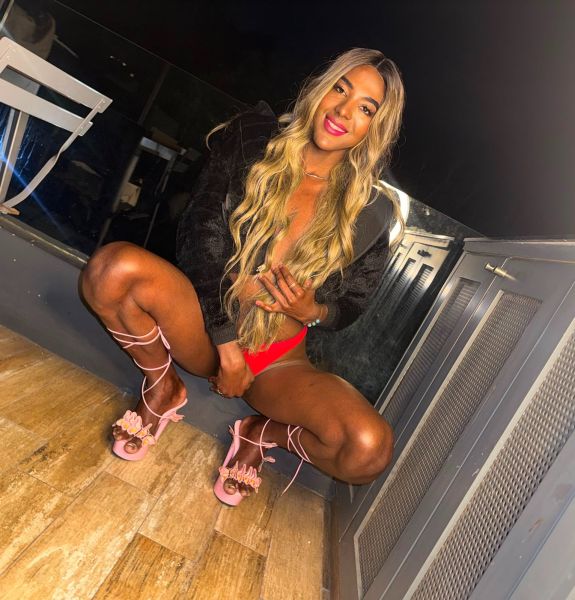 Mis amores recién llegada me encantas vista por primera vez mi amor lo que tú buscas encontrarás deseo pasión y mucha lujuria mi amor soy lo que buscas llámame encontrarás lo que estás pensando y lo que estás deseando