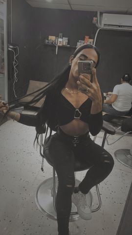 Alejandra cisneros