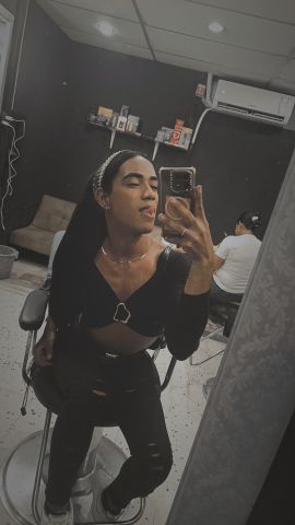 Alejandra cisneros