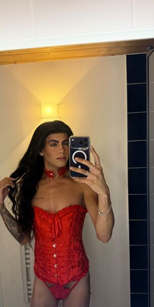 Escort trans Letícia Beaumont à Annecy