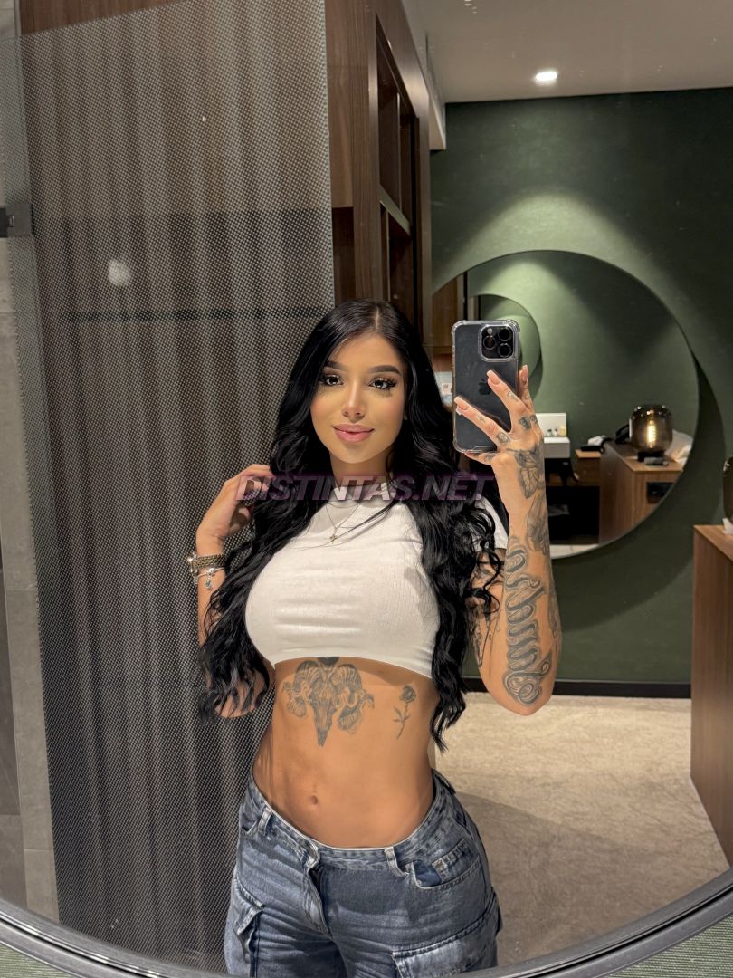Esmeralda Model