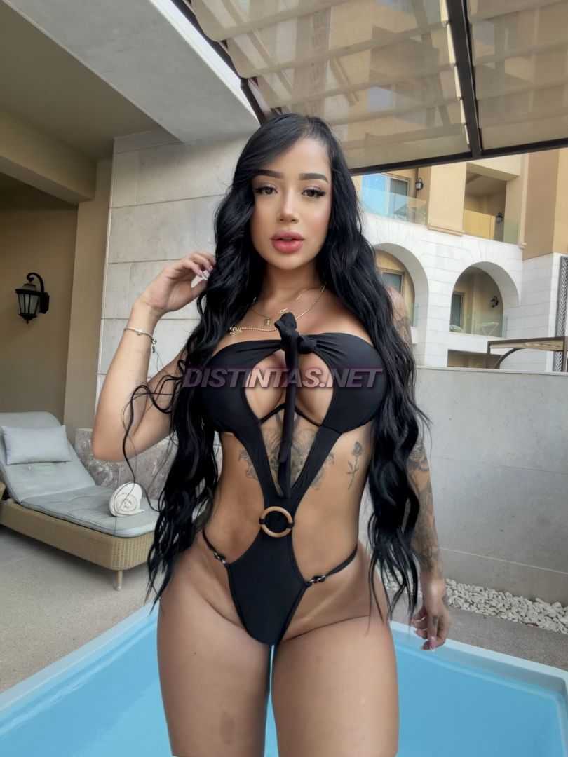 Esmeralda Model