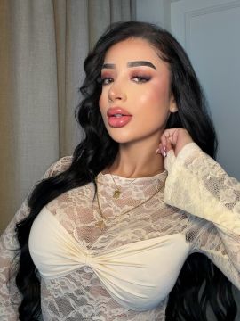 Esmeralda Model