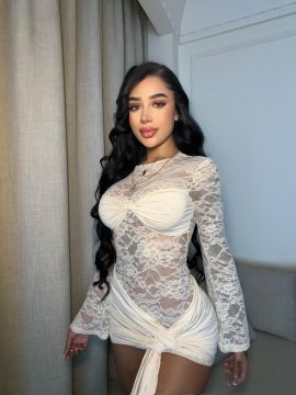 Esmeralda Model