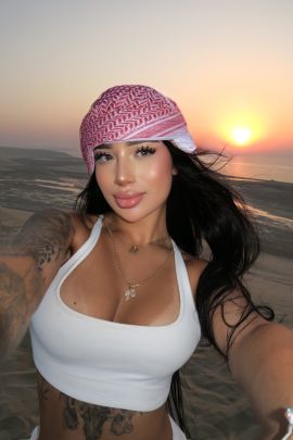 Esmeralda Model
