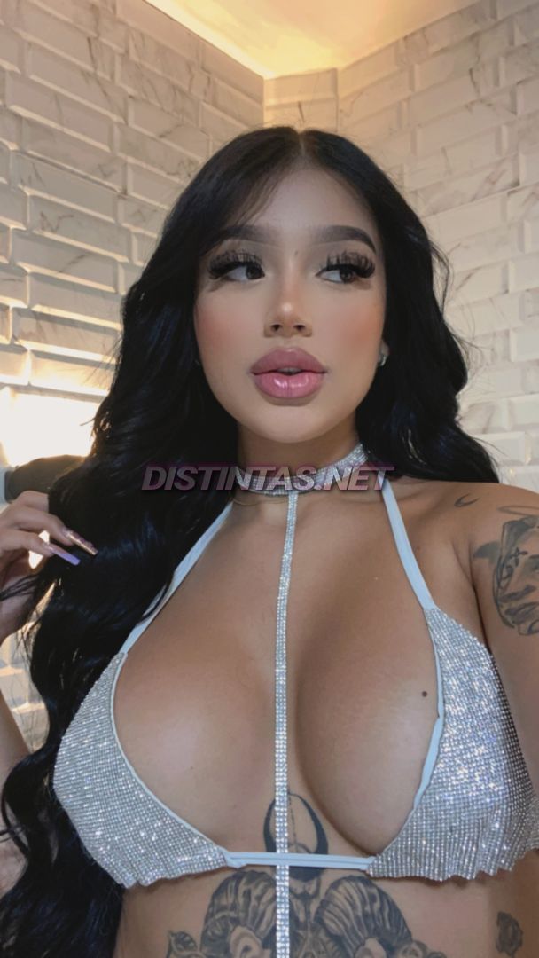 Esmeralda Model