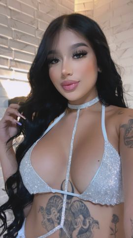 Esmeralda Model