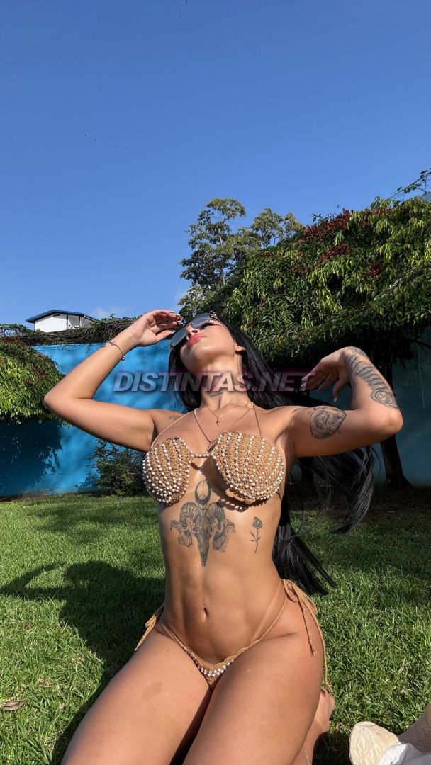 Esmeralda Model