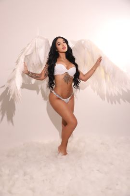 Esmeralda Model