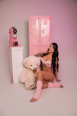 Esmeralda Model