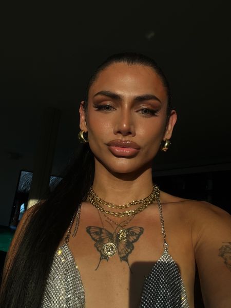 Luxury and horny pia with a soft beautiful face that you can see even in the sun all the time 💅🏻💎💷

Hello, I’m pia, a young Colombian 🇨🇴 with an intense and captivating energy. I’m here to offer you an exclusive experience filled with connection, pleasure, and genuine attention. I’m versatile, with a strong preference for the bottom  role. I’m confident, elegant, and naturally dominant when desired, while always maintaining a warm, respectful, and friendly approach. As a sophisticated trans woman, I enjoy creating encounters where time slows down: relaxing massages, soft touches, kisses, and an intimate flow that can be slow and sensual or more intense, depending on what you’re looking for. If you’re seeking a complete, refined, and memorable experience, I’m here to take your fantasies to the next level and leave you wanting more, see you soon          ⚖️⏳⛓️‍💥😈✨
