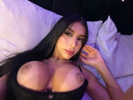 Lola Dyas