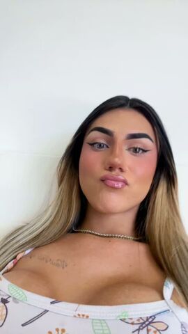 Mia myller