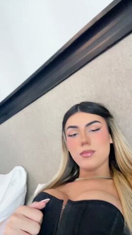 Mia myller