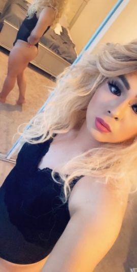Roxxi Fox
