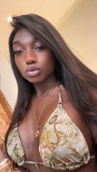 Escort trans Alessia Noir a Madrid
